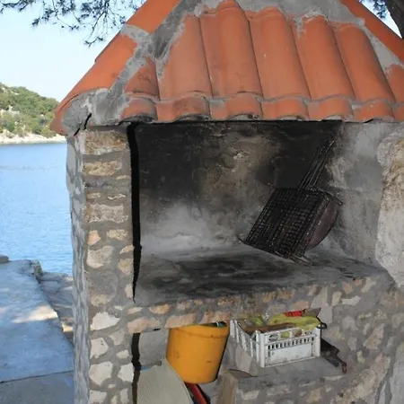 Zaklopatica 8347b * Λάστοβο
