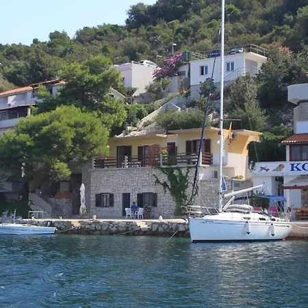 Zaklopatica 8347b Διαμέρισμα *