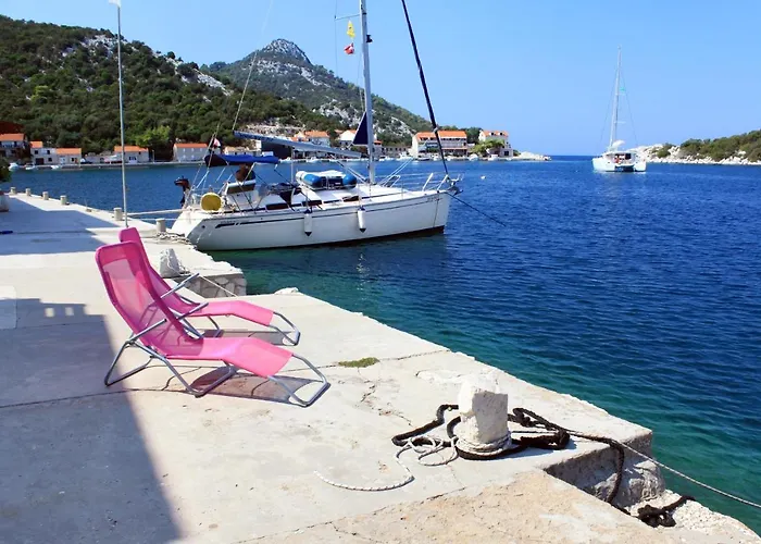 Zaklopatica 8347b Lägenhet Lastovo