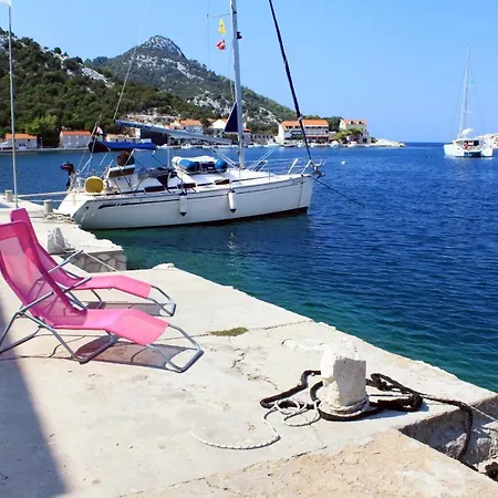 Zaklopatica 8347b Appartamento Lastovo