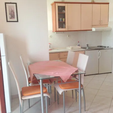 Zaklopatica 8347b Appartamento *